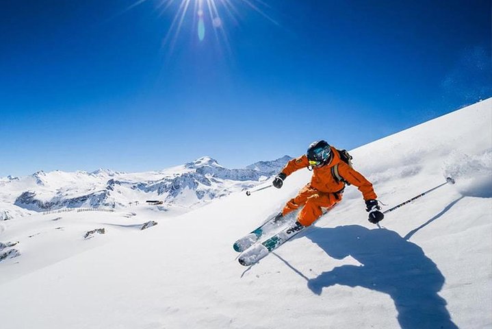 Skiing destinations in India