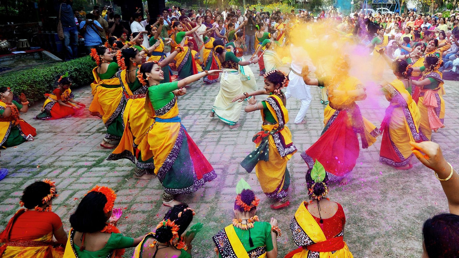 Shantiniketan holi celebration